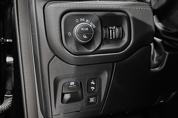 Dodge RAM 1500 30 of 30