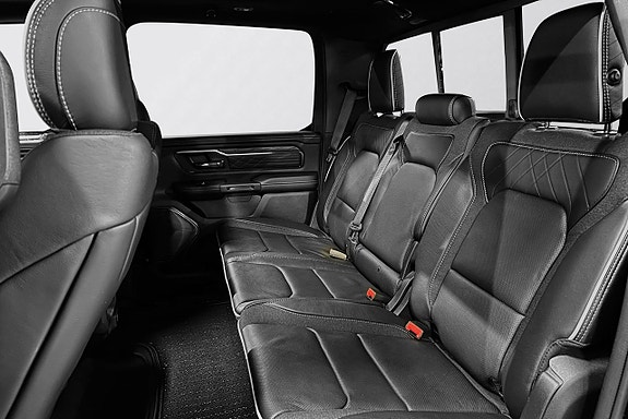 Dodge RAM 1500 23 of 30
