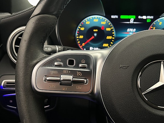 Mercedes-Benz C300 16 of 30