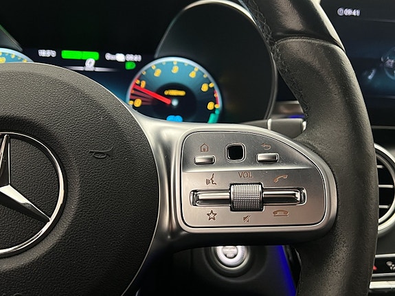 Mercedes-Benz C300 18 of 30