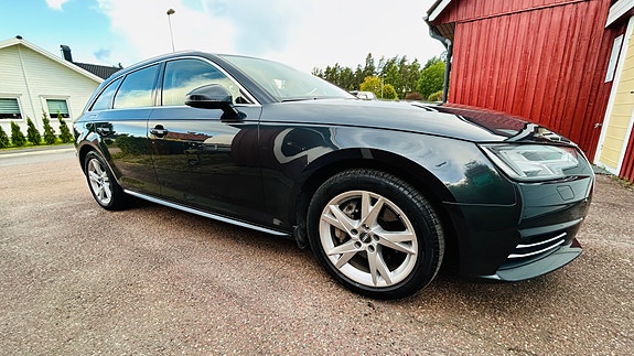 Audi A4 4 of 13