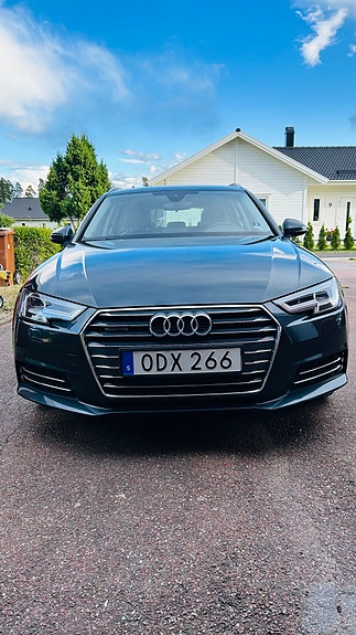 Audi A4 2 of 13
