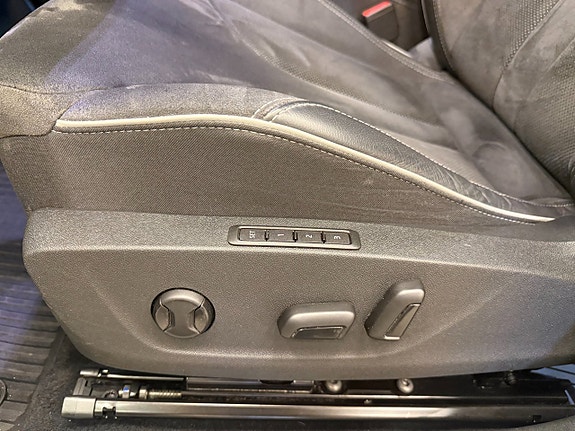 Skoda Enyaq 9 of 18
