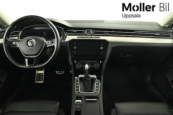 Volkswagen Passat Alltrack 11 of 13