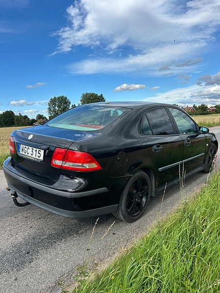 Saab 9-3 4 of 5
