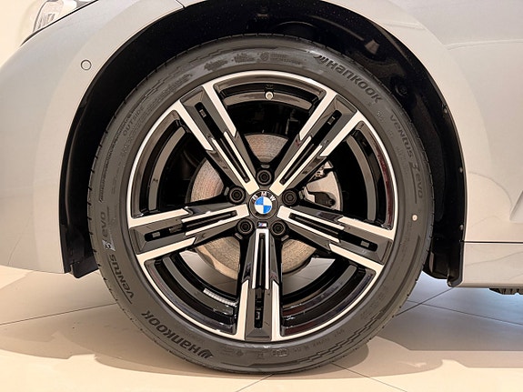 BMW 320d 14 of 14