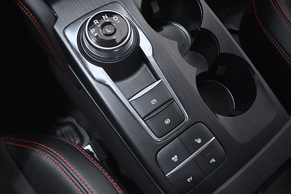 Ford Kuga 12 of 23