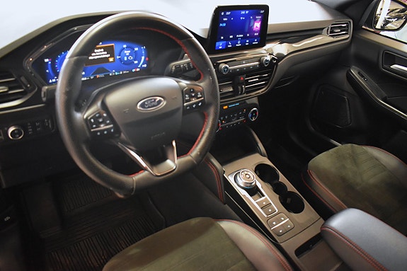 Ford Kuga 8 of 23
