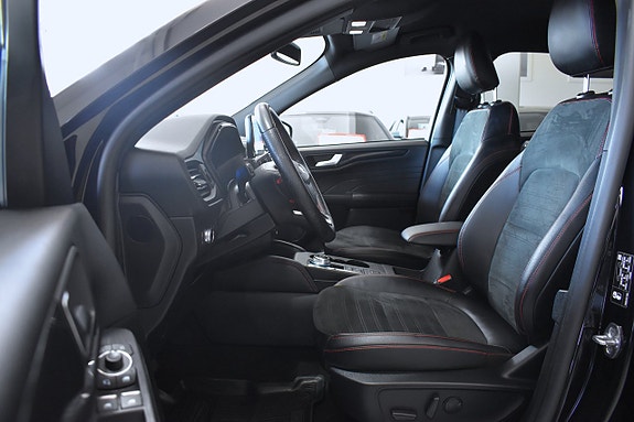 Ford Kuga 9 of 23