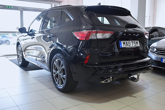 Ford Kuga 3 of 23