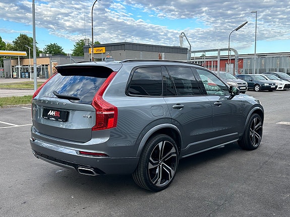 Volvo XC90 5 of 28