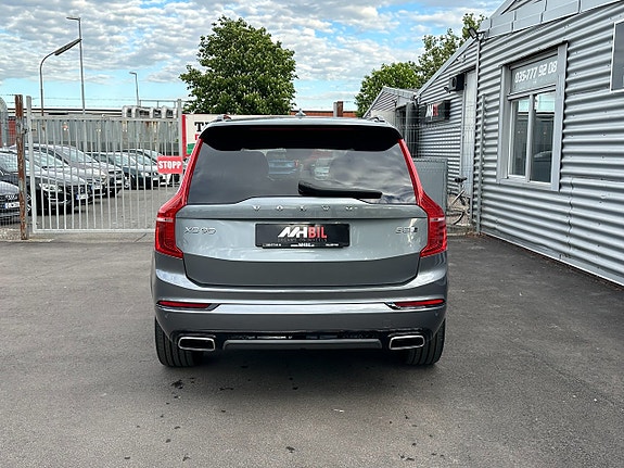 Volvo XC90 4 of 28