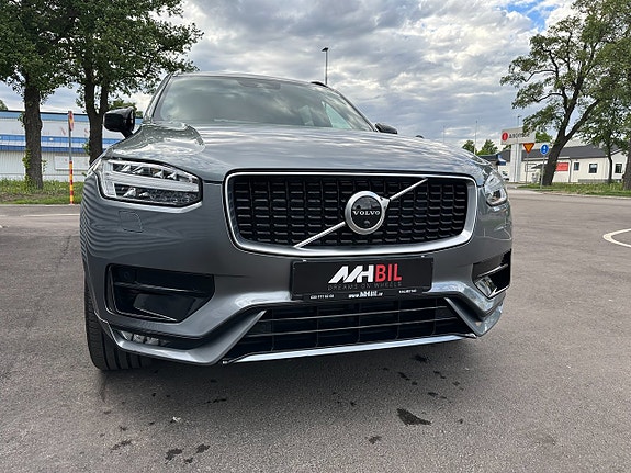 Volvo XC90 8 of 28