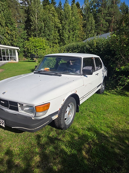 Saab 99 2 of 5