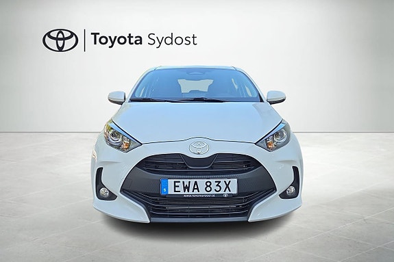 Toyota Yaris 5 of 19