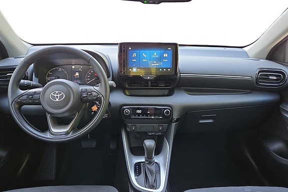 Toyota Yaris 8 of 19