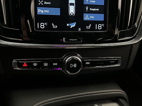 Volvo V90 27 of 30