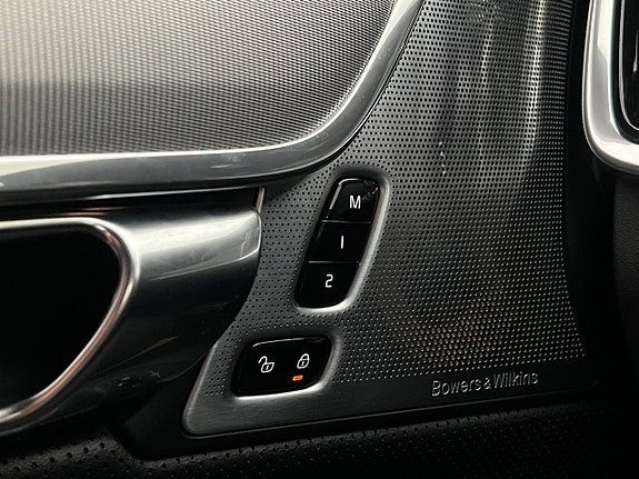 Volvo V90 16 of 30