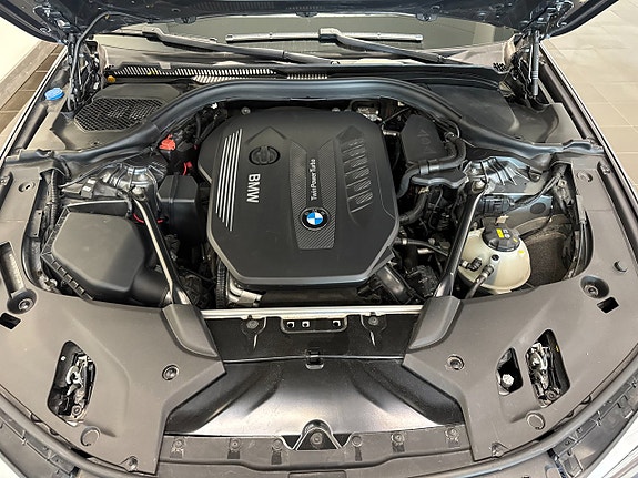 BMW 530d 25 of 28