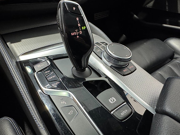 BMW 530d 18 of 28