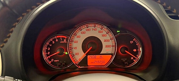 Toyota Yaris 19 of 22