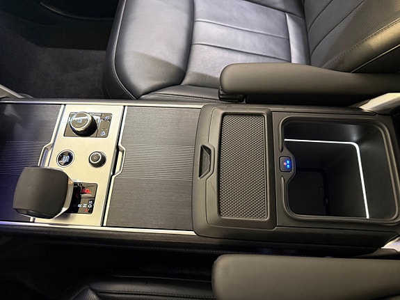 Land Rover Range Rover 14 of 25