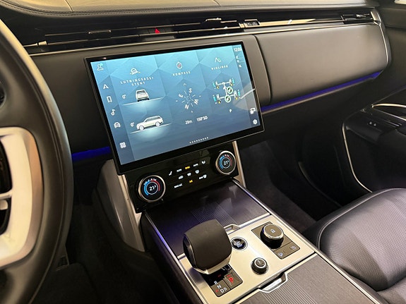 Land Rover Range Rover 12 of 25