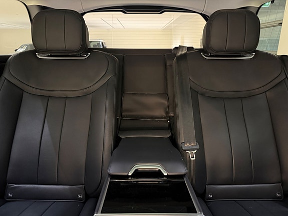 Land Rover Range Rover 16 of 25
