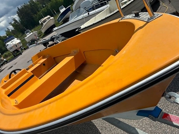 Vator 14 R styrpulpet en finsk klassiker slumpas 2 of 3