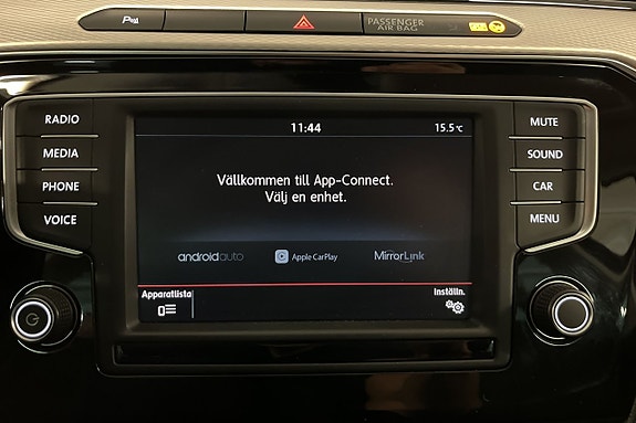 Volkswagen Passat Alltrack 18 of 20