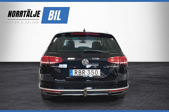 Volkswagen Passat Alltrack 7 of 20