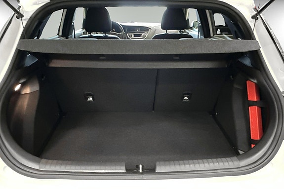 Hyundai i20 14 of 18