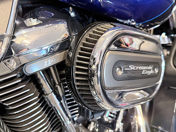 Harley-Davidson CVO LIMITED (FLHTKSE) ELECTRA ULTRA 4 of 9