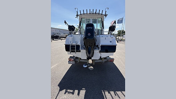 Olympic 620 med Suzuki 175hk 3 of 13