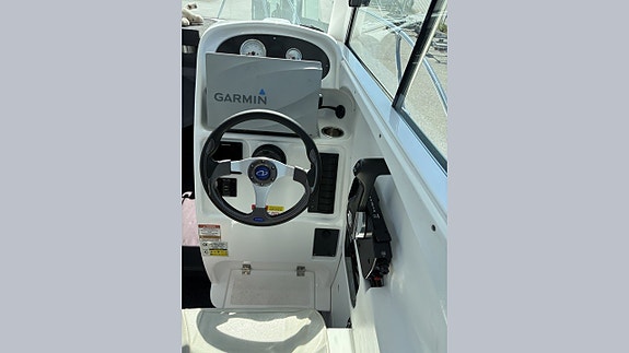 Olympic 620 med Suzuki 175hk 12 of 13