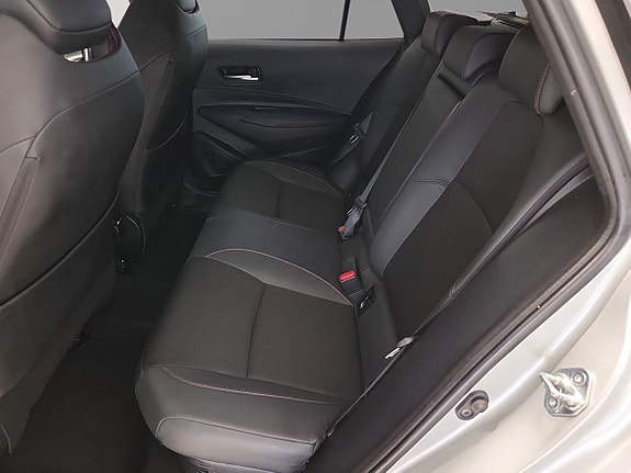Toyota Corolla 8 of 11