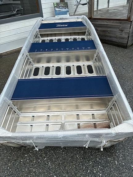 Örnvik 330 Wide - Utställnings ex slumpas kräftfiske takbåt 2 of 4