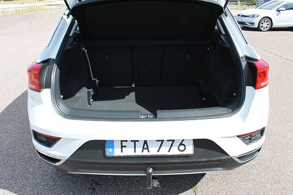 Volkswagen T-Roc 10 of 10