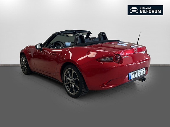Mazda MX-5 6 of 17