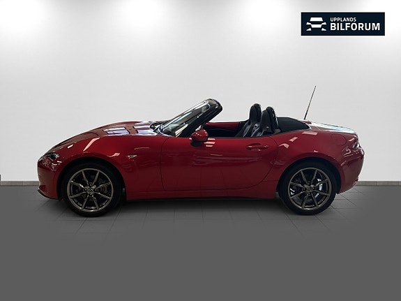 Mazda MX-5 4 of 17