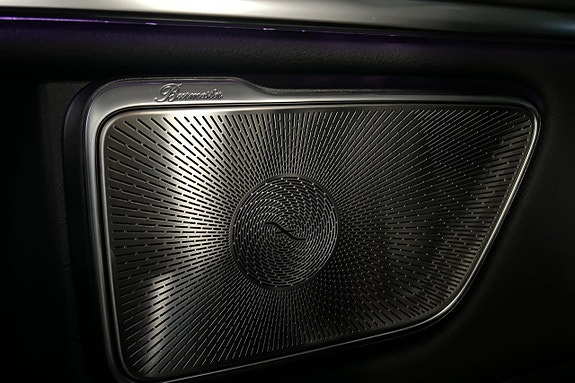 Mercedes-Benz V300 d 16 of 22