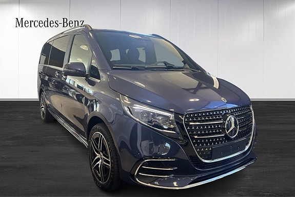 Mercedes-Benz V300 d 2 of 22