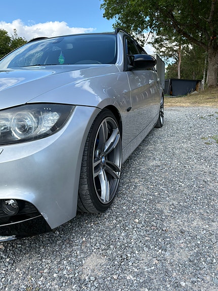 BMW 320d 5 of 20