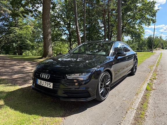 Audi A7 2 of 13
