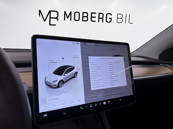 Tesla Model Y 18 of 19