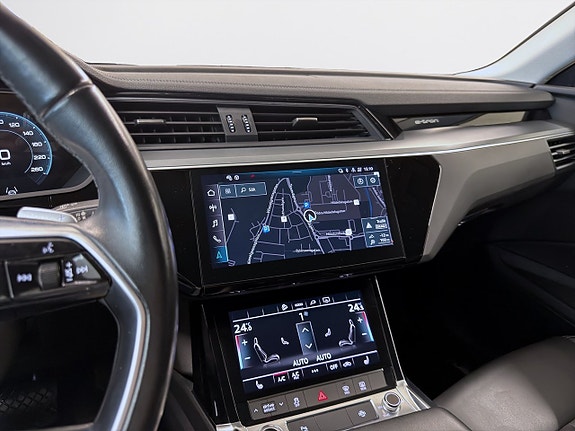 Audi Q8 13 of 23