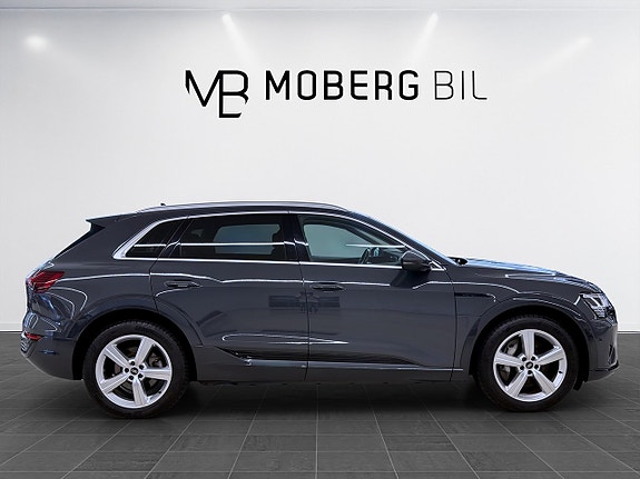 Audi Q8 4 of 23