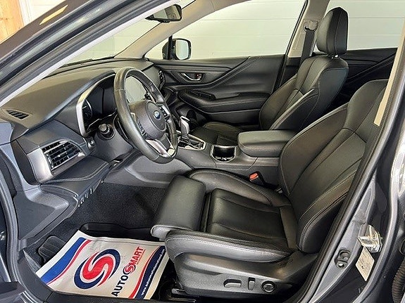 Subaru Outback 6 of 11