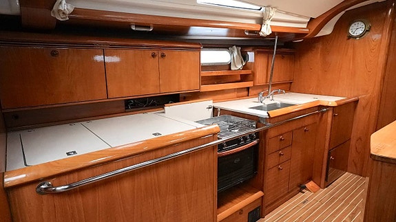 Jeanneau Sun Odyssey 49 / 2004 8 of 12