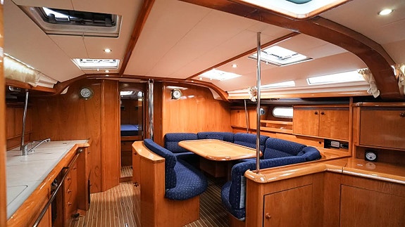 Jeanneau Sun Odyssey 49 / 2004 4 of 12